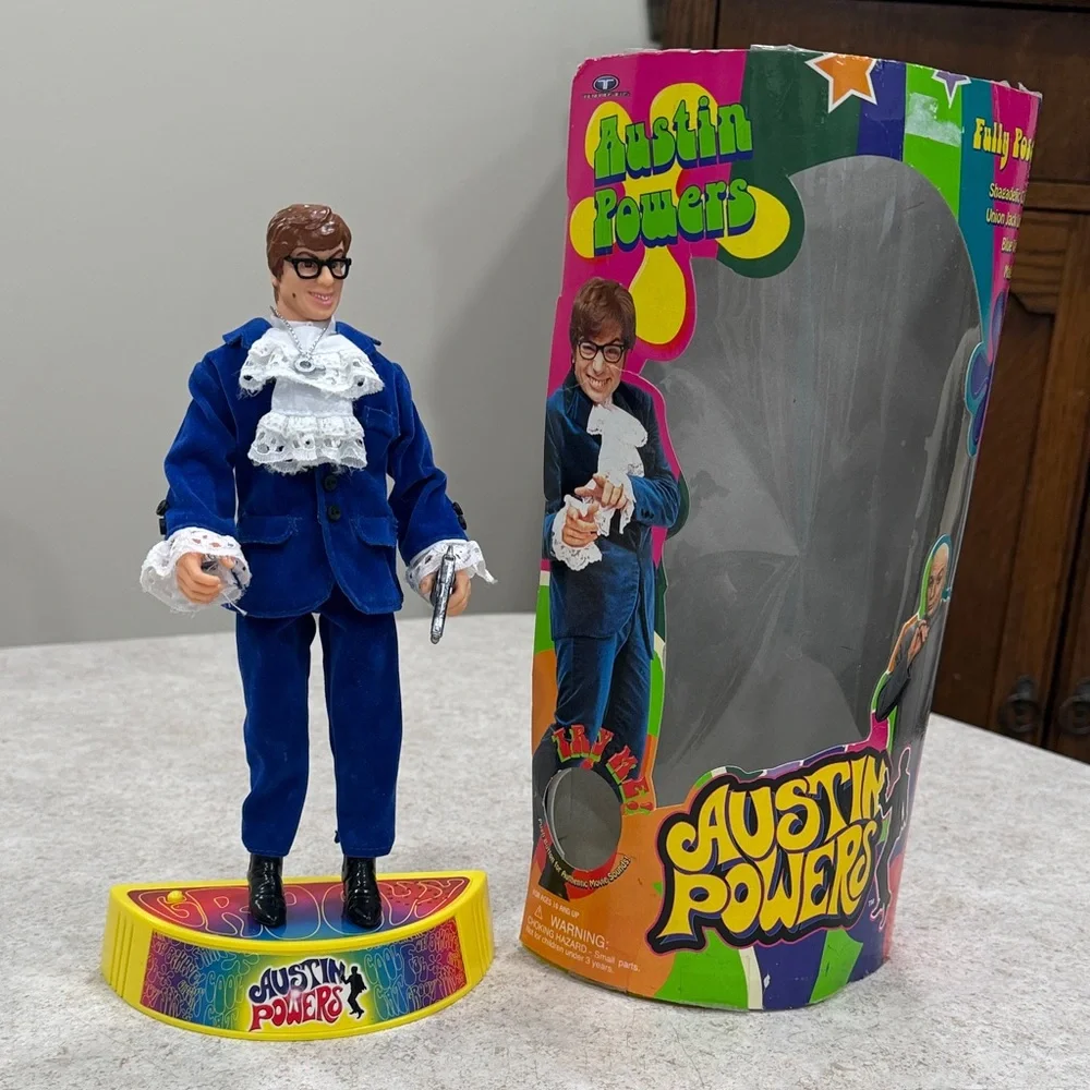 TRENDMASTERS 1998 AUSTIN POWERS FULL POSABLE DOLL & WORKING TALKING STAND IN BOX - Picture 4 of 15